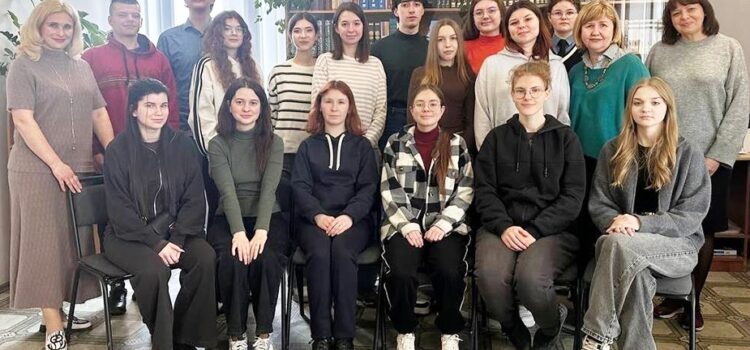 Професійний стандарт учителя як орієнтир: здобувачі вищої освіти факультету іноземної філології К-ПНУ долучилися до методичного практикуму в ЦПРПП